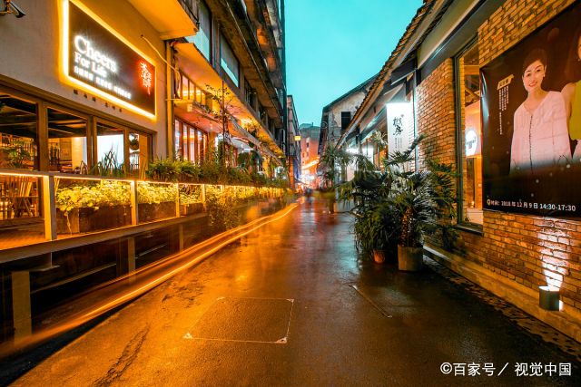 鹅岭二厂夜景.